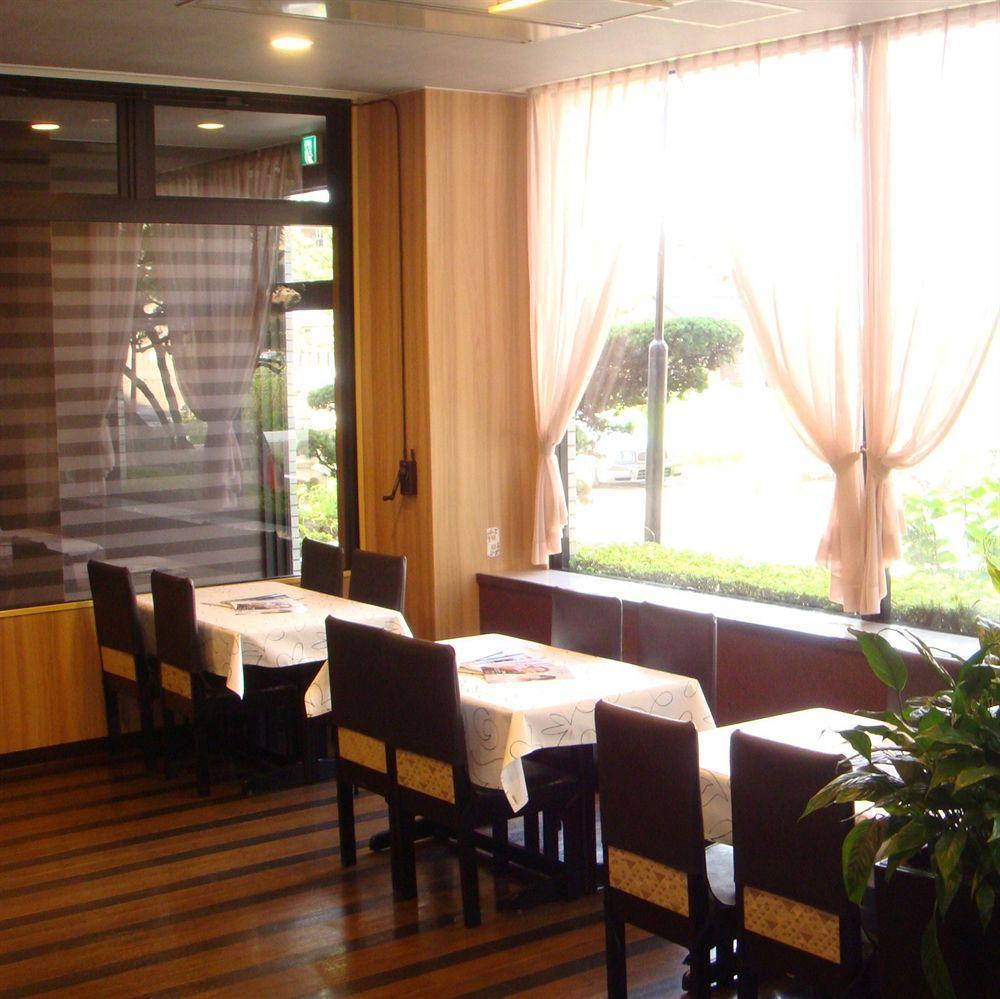 Apa Hotel Tsubamesanjo Ekimae Exterior foto